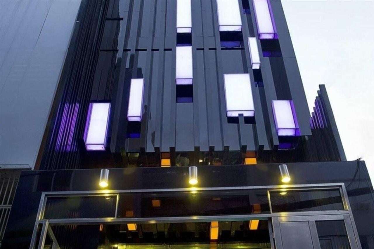 Signature Boutique Hotel Хошимін Екстер'єр фото