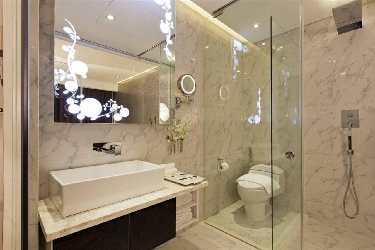 Signature Boutique Hotel Хошимін Екстер'єр фото