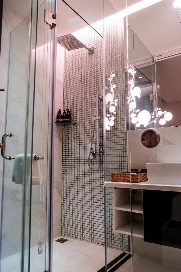 Signature Boutique Hotel Хошимін Екстер'єр фото