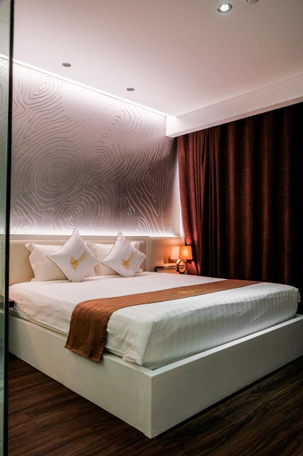 Signature Boutique Hotel Хошимін Екстер'єр фото
