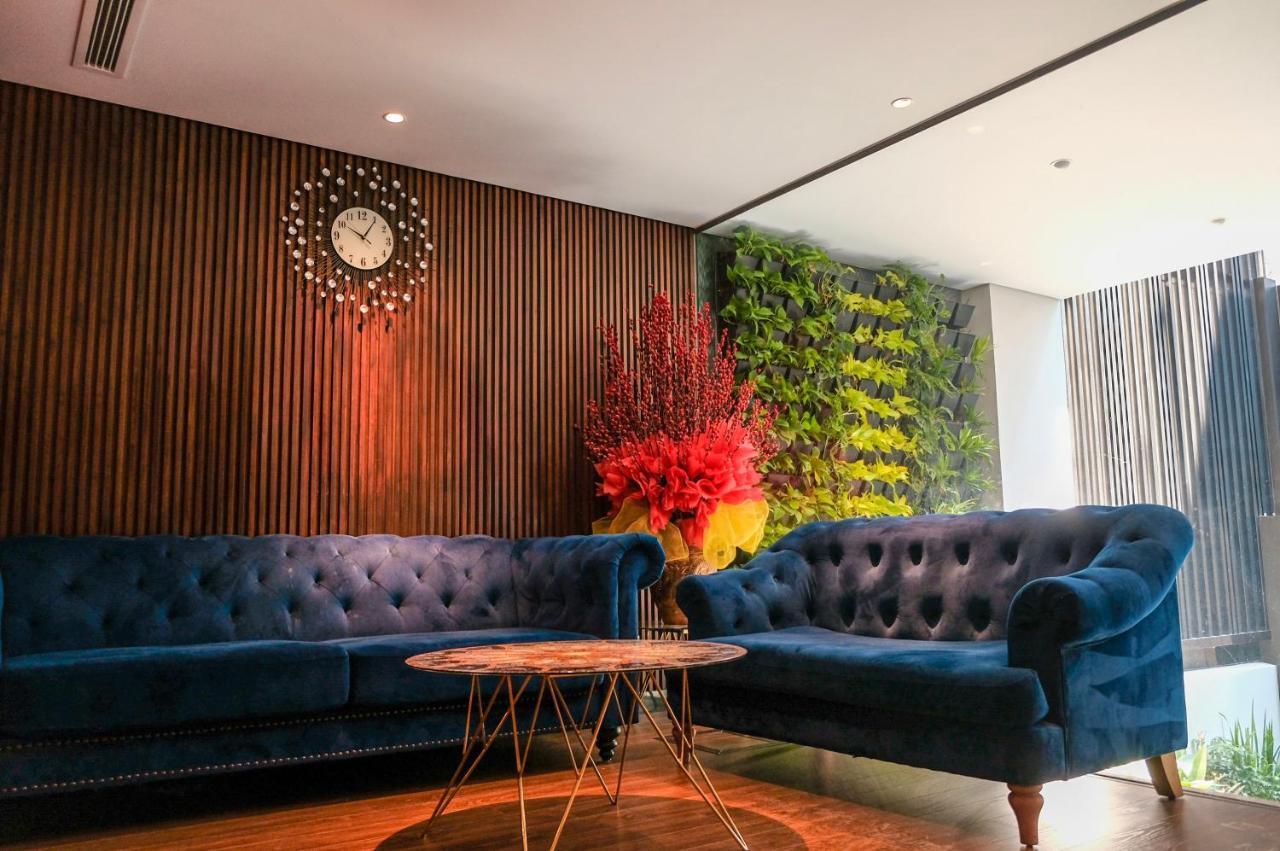 Signature Boutique Hotel Хошимін Екстер'єр фото