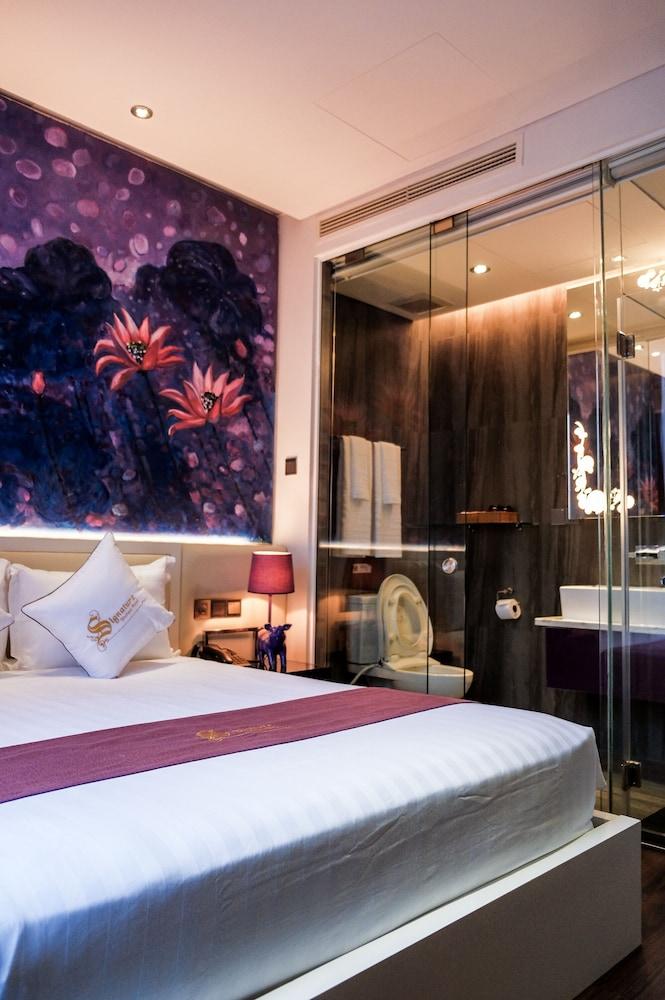 Signature Boutique Hotel Хошимін Екстер'єр фото