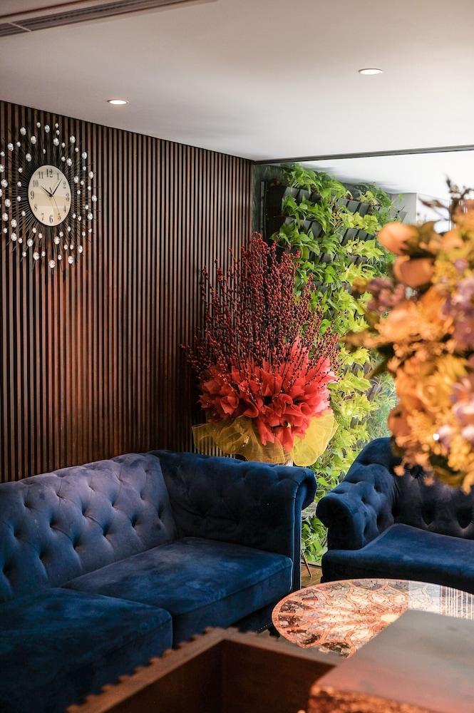 Signature Boutique Hotel Хошимін Екстер'єр фото