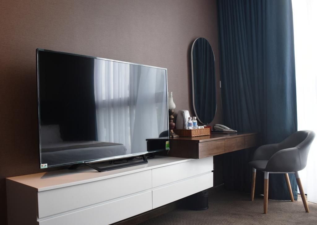 Signature Boutique Hotel Хошимін Екстер'єр фото